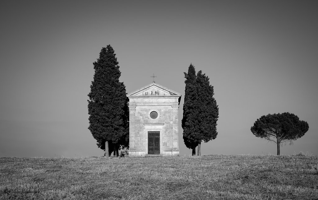 Chapelle-Vitaleta-en-Toscane-1-sur-1-2.jpg